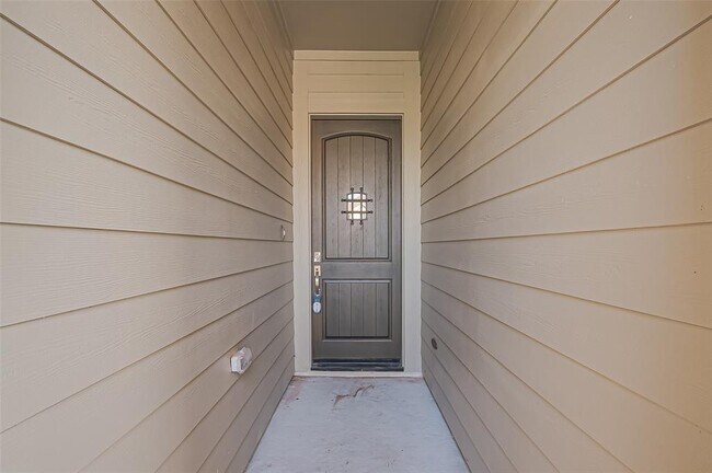 Building Photo - 231 Amaranth Wy