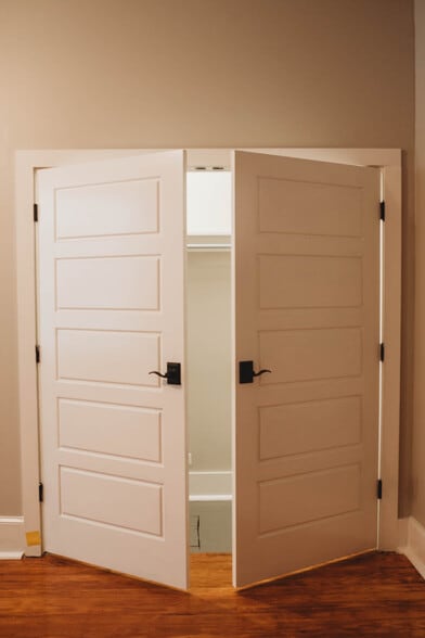 Building Photo - 529 E Washington St