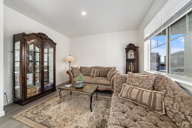 Building Photo - Rent this Immaculate Home in Johnstown Vil...