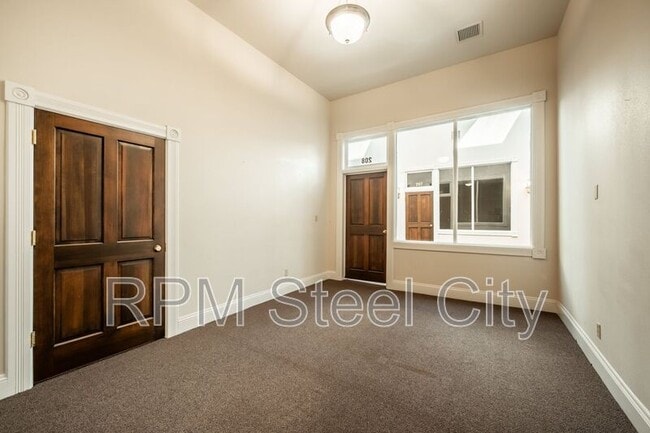 Building Photo - 226-228 S Union Ave