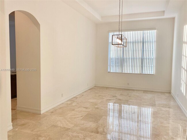 Building Photo - 12420 NW 81st St