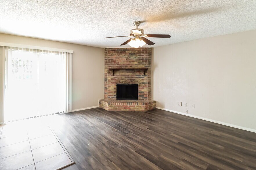 Building Photo - 521 Annapolis Dr