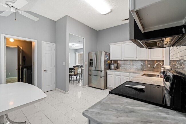 Building Photo - 8525 Mystic Trail