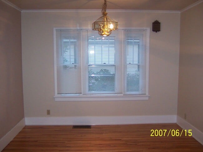 Building Photo - 808 W Myrtle St