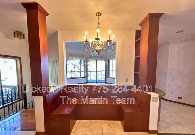 Building Photo - 2795 W Lake Ridge Shores