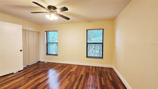 Building Photo - 7813 Sugar Bend Dr