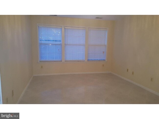 Building Photo - 119 Acadia Ct