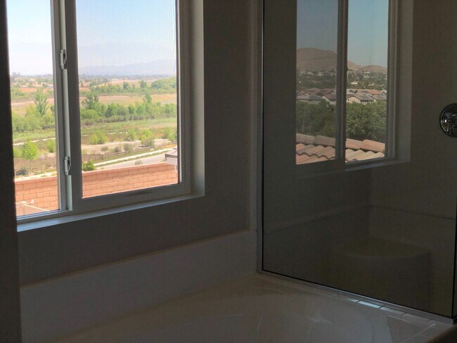 Building Photo - Like New Audie Murphy Ranch Home with Solar