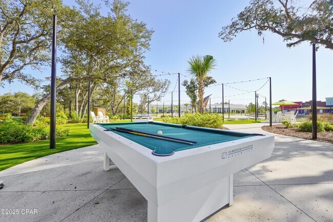 Building Photo - 8734 Sand dollar Dr