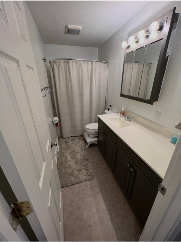 Building Photo - 3719 Kalamazoo Ave SE