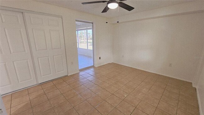 Building Photo - 284 Rotonda Blvd W