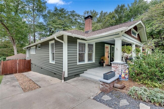 Building Photo - 953 Gilbert St SE