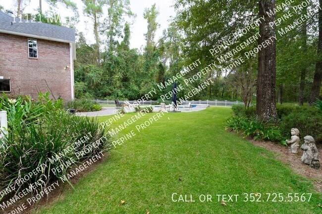 Building Photo - 11121 NW 15th Pl