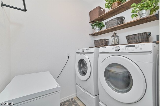 Building Photo - 8784 Cascade Price Cir