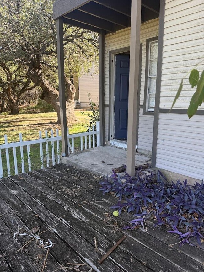 Building Photo - River Crossing 2 Bed 2 1/2 Bath - 2 Story Townhome