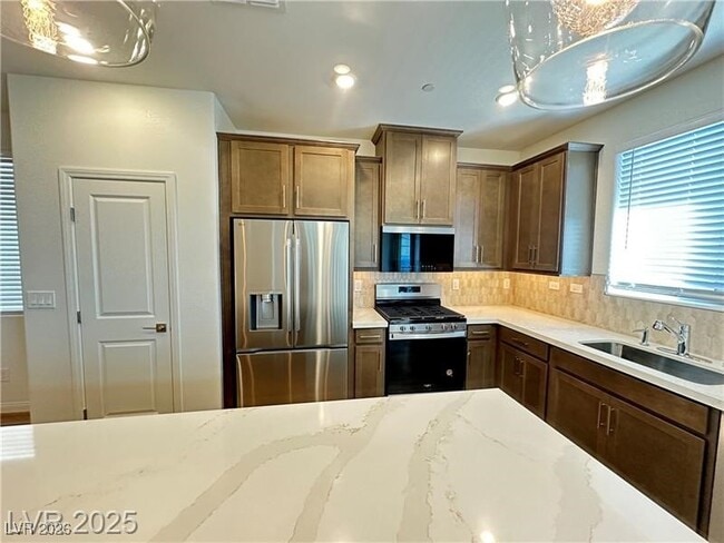 Building Photo - 1432 Nocturnal Flight St