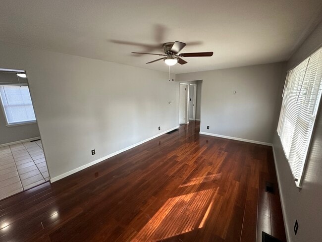 Family Room - 2296 Fenton St