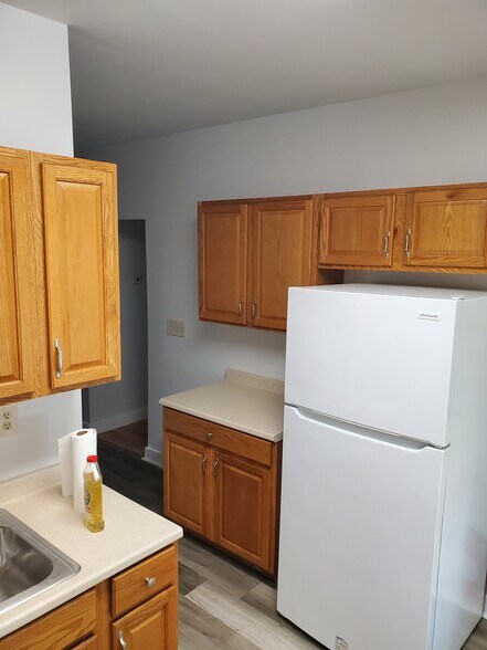 Building Photo - 491 Whalley Ave