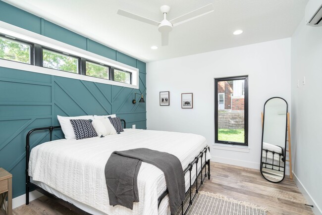 Building Photo - Tiny Home in Cedar Falls