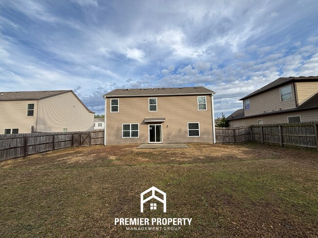 Building Photo - 213 Addison Dr