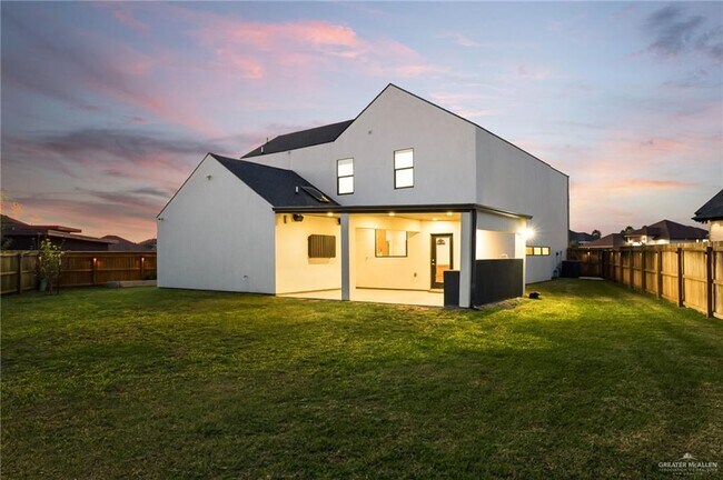 Building Photo - 35 Silverton Cir