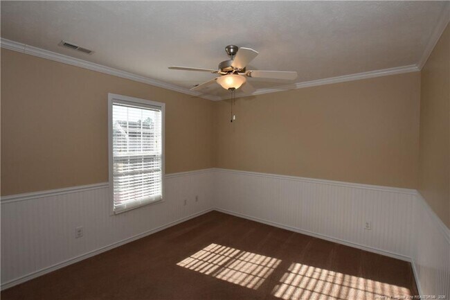 Building Photo - 60 Scranton Ct