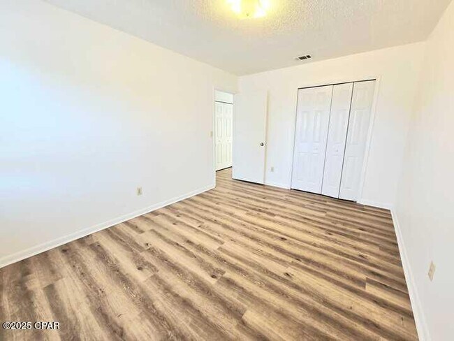 Building Photo - 130 Beulah Ave