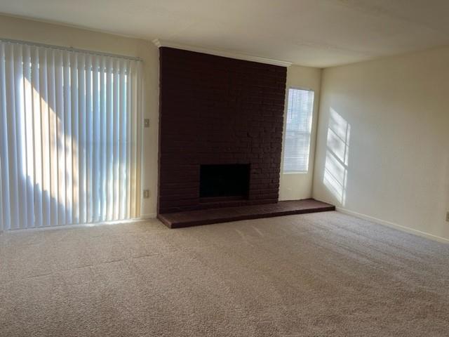 Building Photo - 9101 Country Creek St