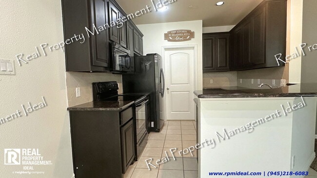 Building Photo - 304 Basil St