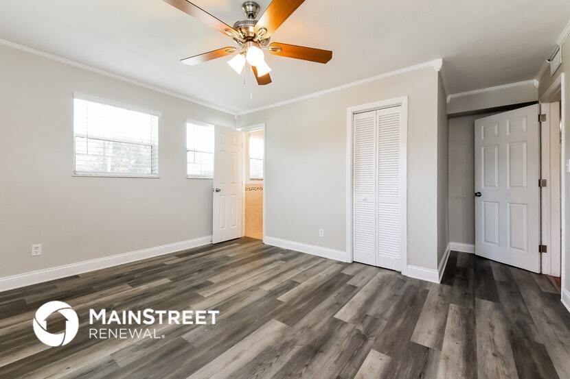 Building Photo - 6300 Lyons St