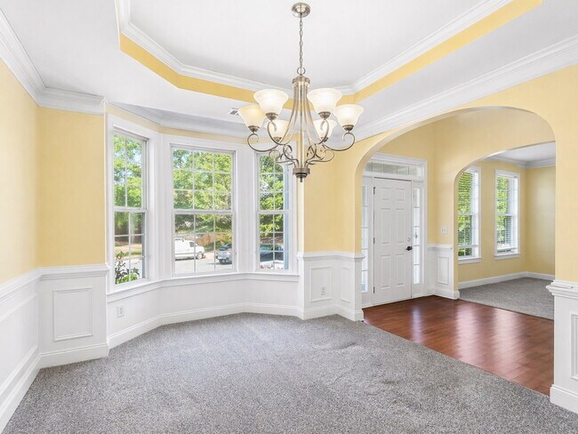 Building Photo - Clean 5 Bedroom Collins Hill Home with First Floor Suite and Oversized Master