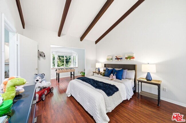 Building Photo - 4115 Laurelgrove Ave