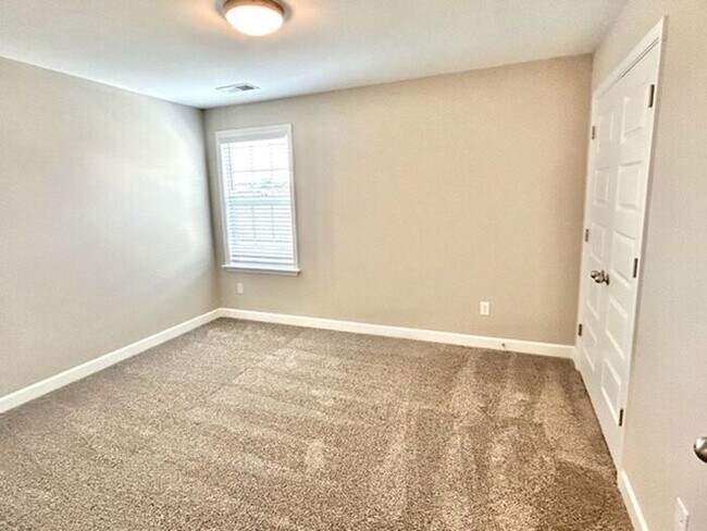 Building Photo - Now Leasing at Winstone Estates in Millington.