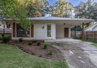 Building Photo - Newly Remodeled Fairhope Cottage Near Downtown!