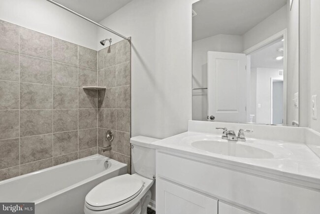 Building Photo - 136 Winterplace Dr