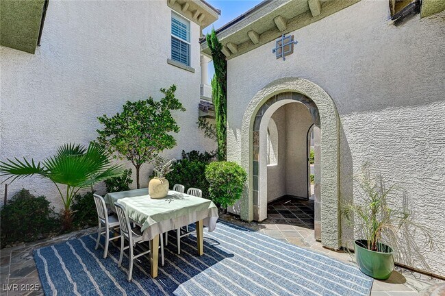 Building Photo - 10249 Wisteria Hills Ct