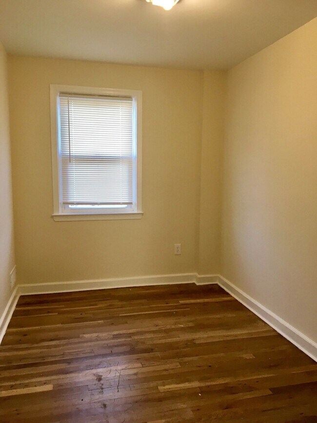 Building Photo - 7226 Bridgewood Dr