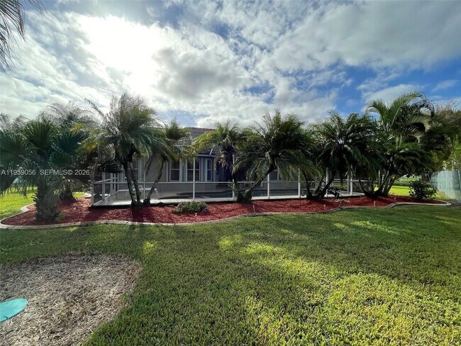 Building Photo - 2710 Augusta Dr