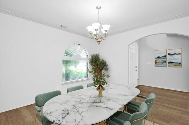 Building Photo - 11014 Sir Alex Dr