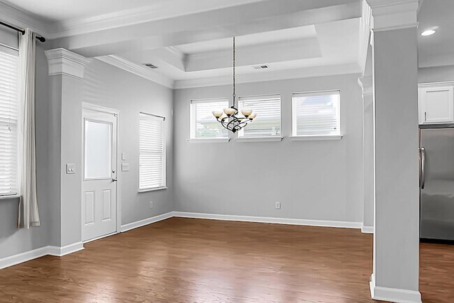 Building Photo - 345 Fox Ridge Ln