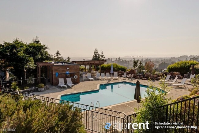 Building Photo - 2 br, 2 bath Townhome - 57 Sereno Cir, Oak...