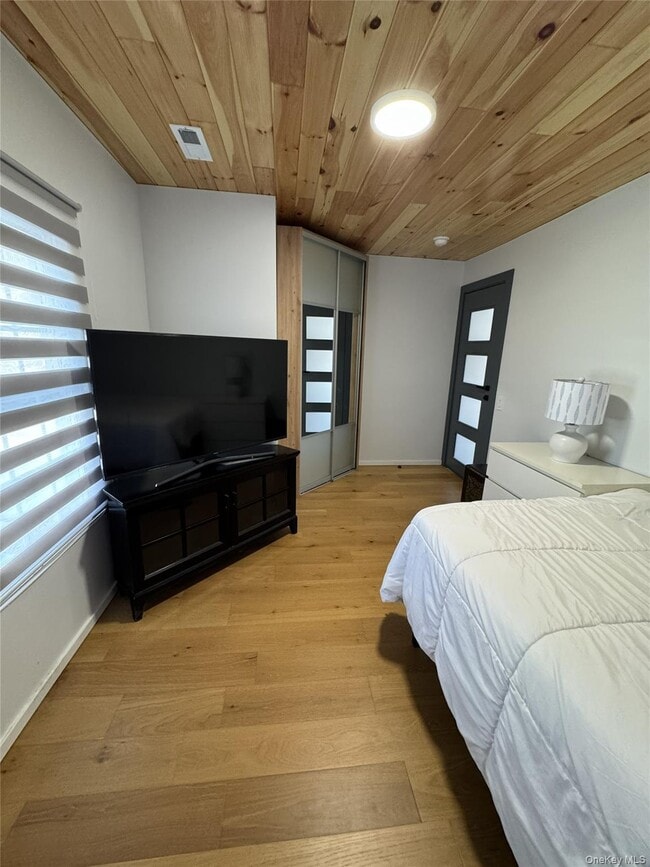 Building Photo - 241 Main St