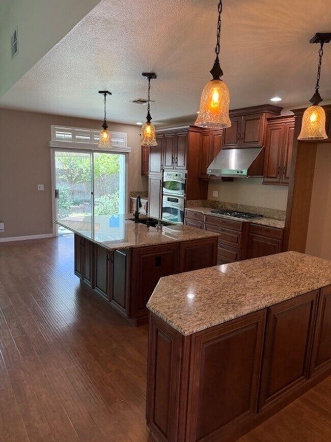 Building Photo - Browns Valley home with Boat and RV parking!