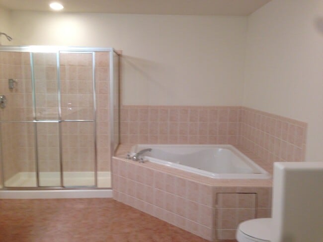 Building Photo - 8217 Lincoln Ave