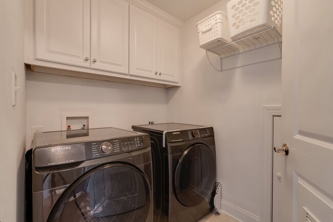 Building Photo - 117 Buckhurst Dr