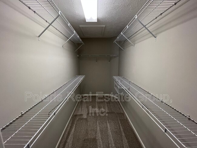 Building Photo - 8428 Clayhurst Dr