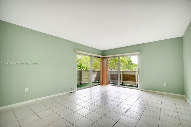 Building Photo - 1205 Mariposa Ave