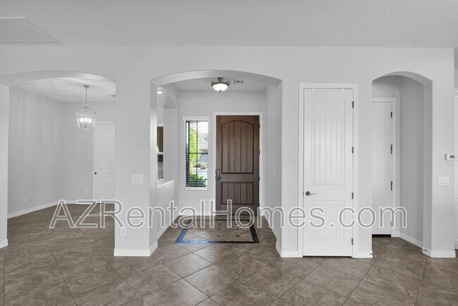 Building Photo - 1492 E Prescott Pl