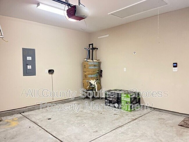 Building Photo - 1628 Fairforest Ct