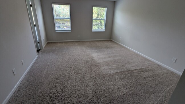 Building Photo - 130 Freesia Dr